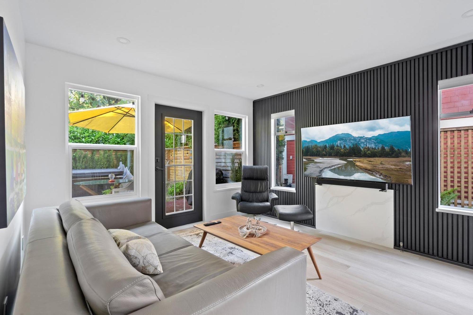 Modern Kitsilano 2 Bedroom Home With A Hot Tub Vancouver Exterior foto